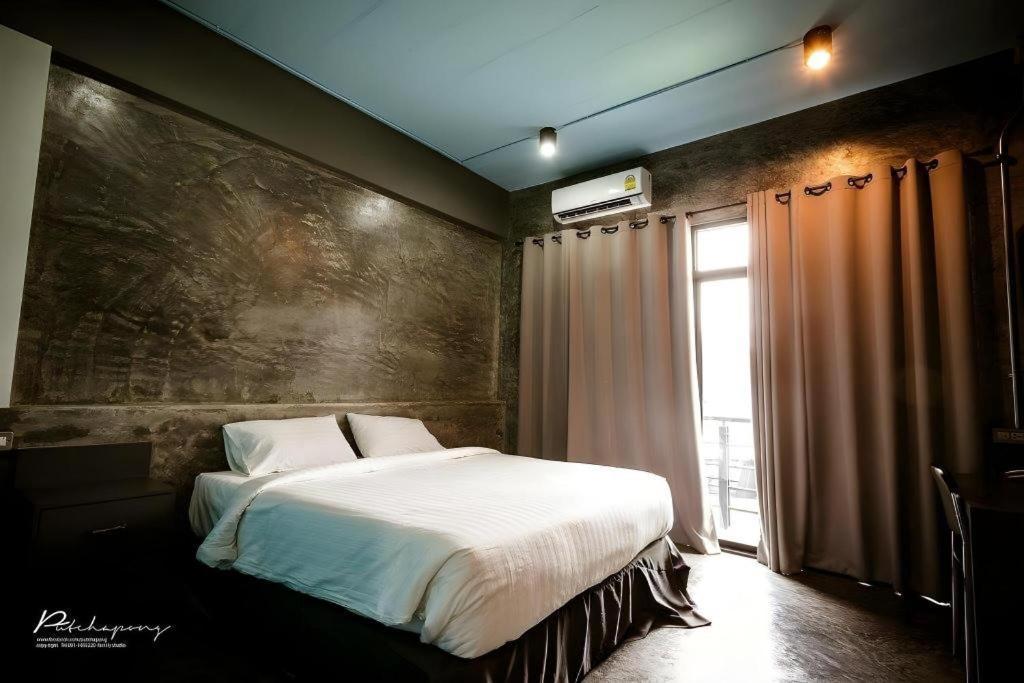 Pornsiri Hotel Sisaket Exterior foto